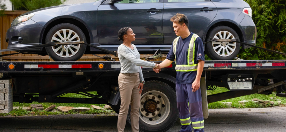 Shipping a Car To or From Quebec